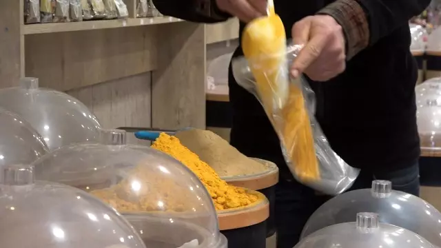 Evden asla eksik edilmemesi gereken altın gibi 2 besin! Gribi ve virüsü bertaraf ediyor Evden asla eksik edilmemesi gereken altın gibi 2 besin! Gribi ve virüsü bertaraf ediyor