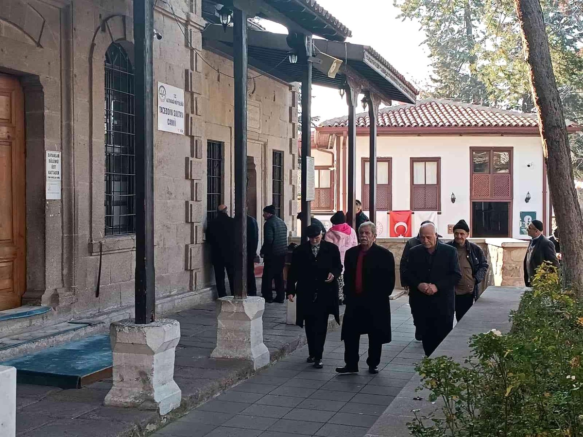 Mehmet Akif Ersoy, Taceddin Dergahı\'nda anıldı