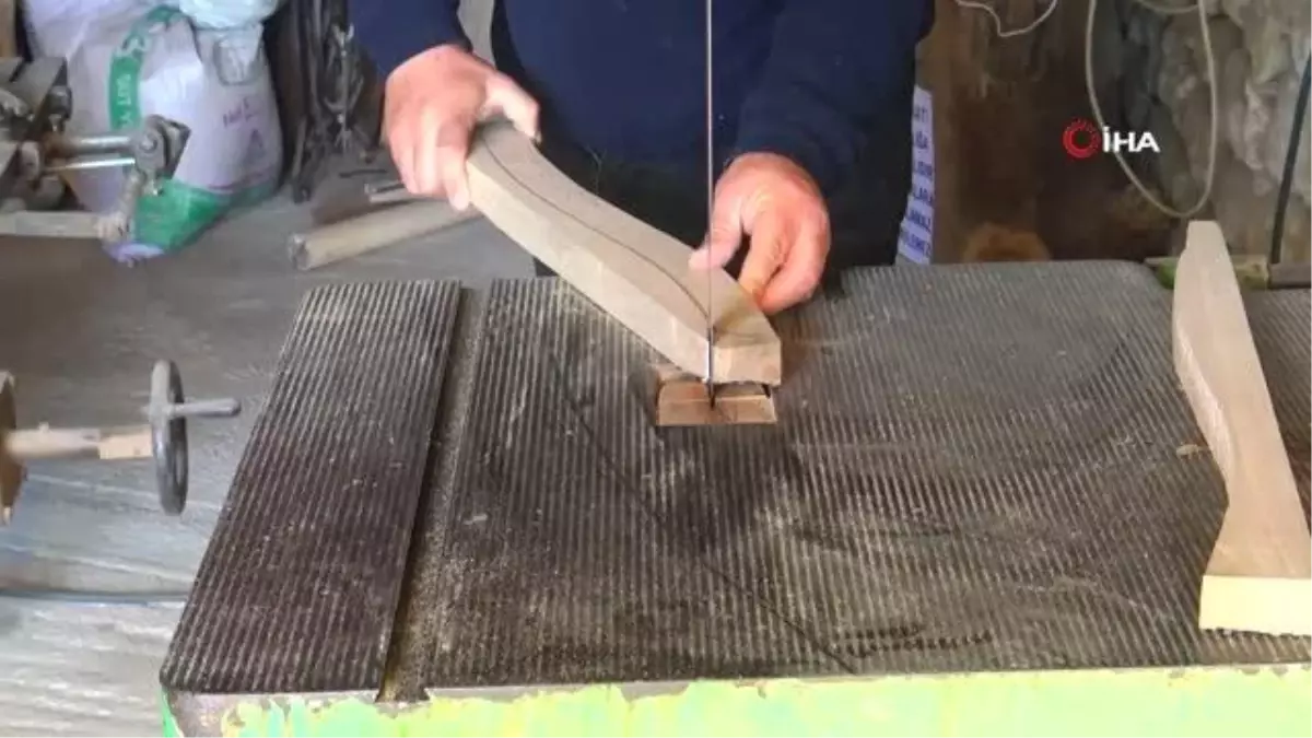 Ömürlük ahşap sandalyeler sağlamlığı ile ön plana çıkıyor