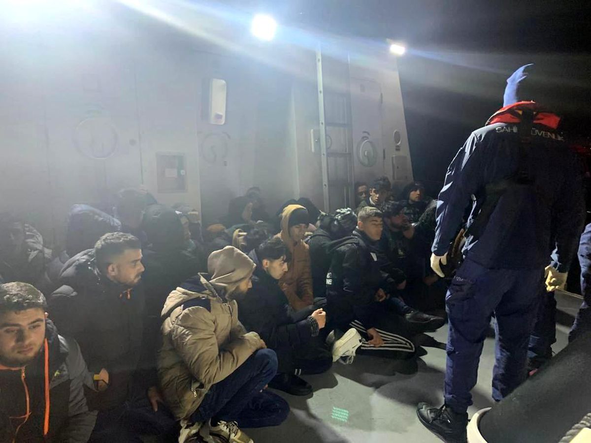 35 düzensiz göçmen yakalandı