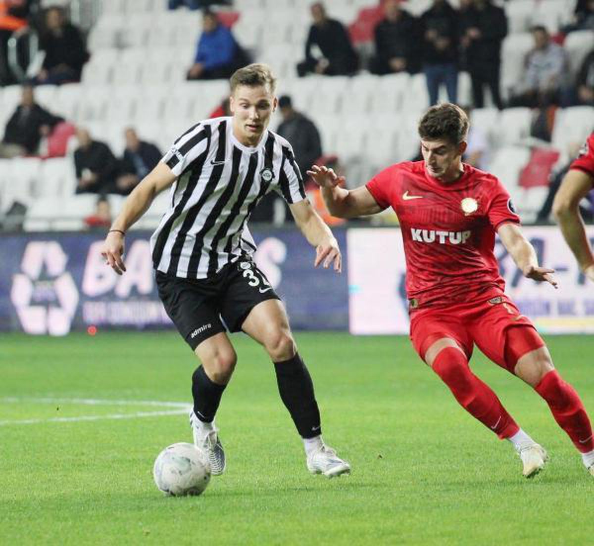 Altay\'da Arda yine imzalamadı