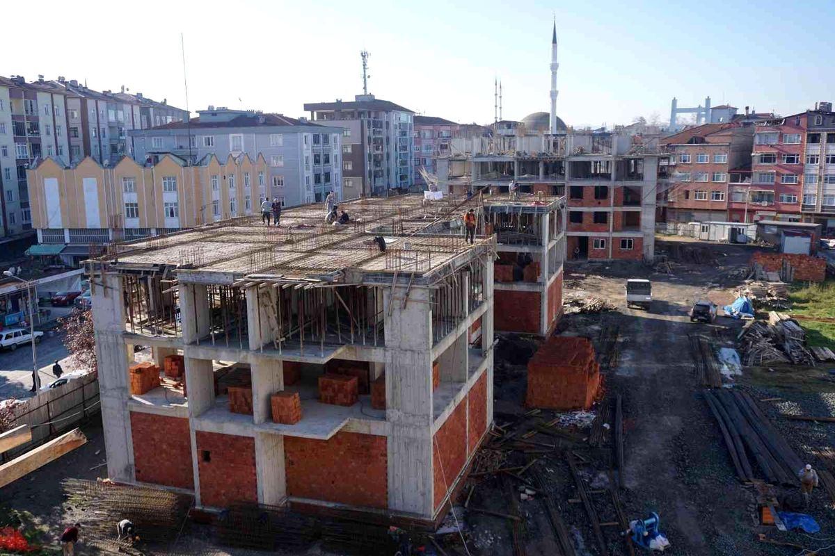 Çarşamba\'da yapılan Aşiyan Evleri inşaatı sürüyor