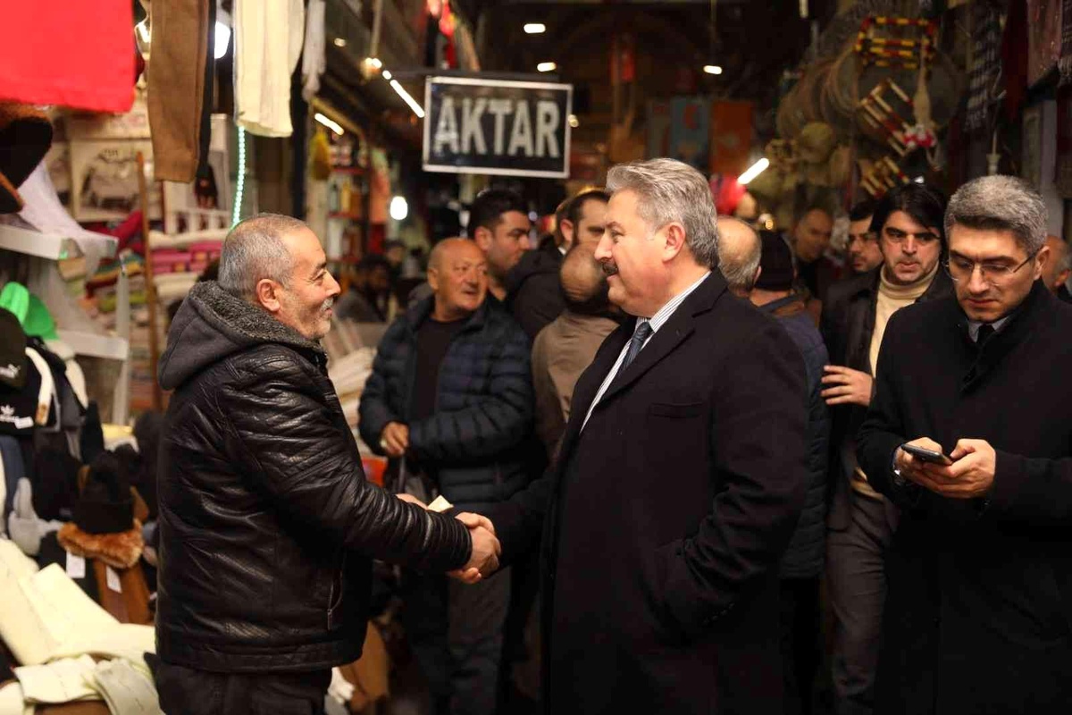 Başkan Palancıoğlu, Kapalı Çarşı Esnafını Ziyaret Etti