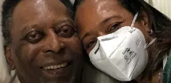 Spor camiasında Pele için taziye mesajları