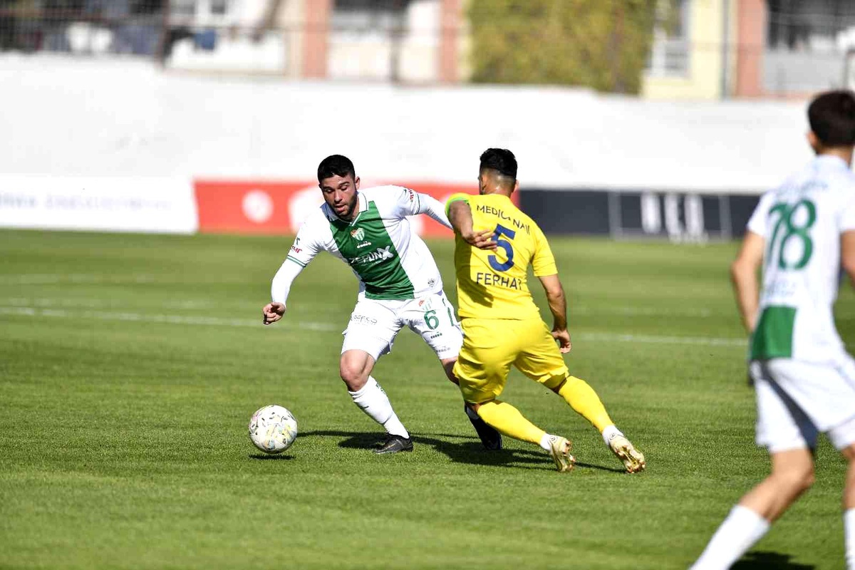 Bursaspor\'un Menemen FK ile oynayacağı maç bir gün sonrasına ertelendi