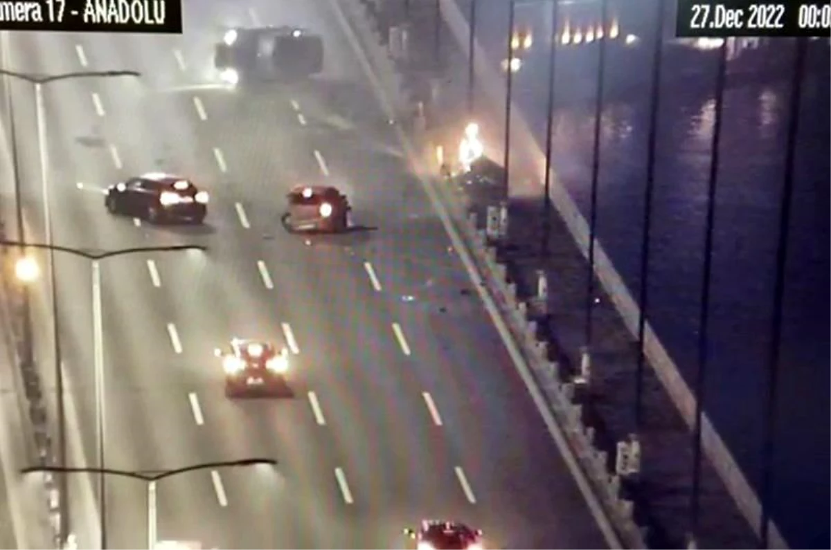 Fatih Sultan Mehmet Köprüsü\'ndeki zincirleme trafik kazası kamerada