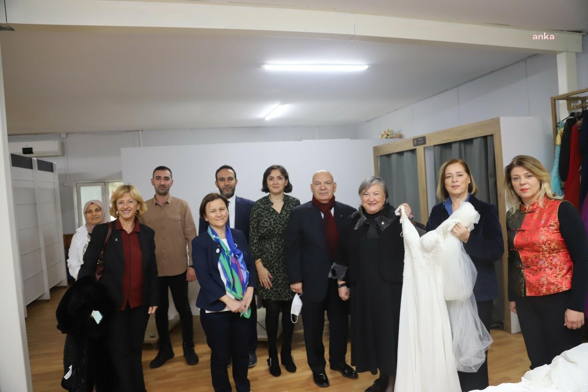 Kartal Belediyesi\'nin Gönül Çarşısı\'na Anlamlı Bağış