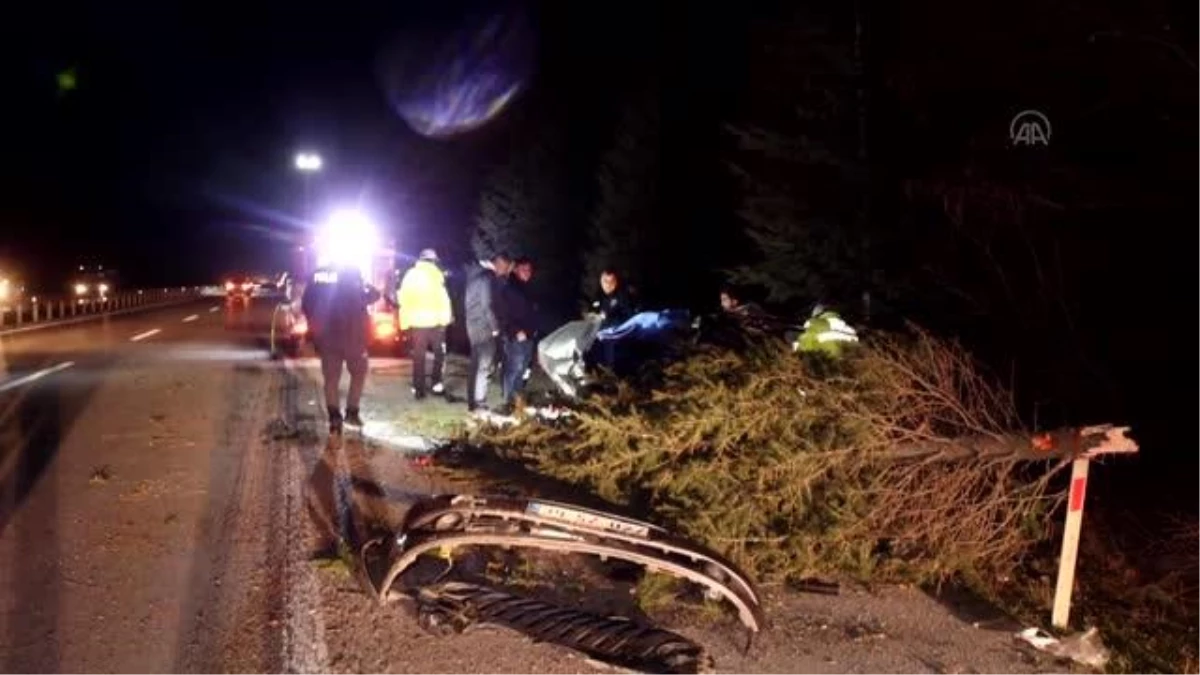KIRKLARELİ - Ağaca çarpan otomobildeki çocuk hayatını kaybetti