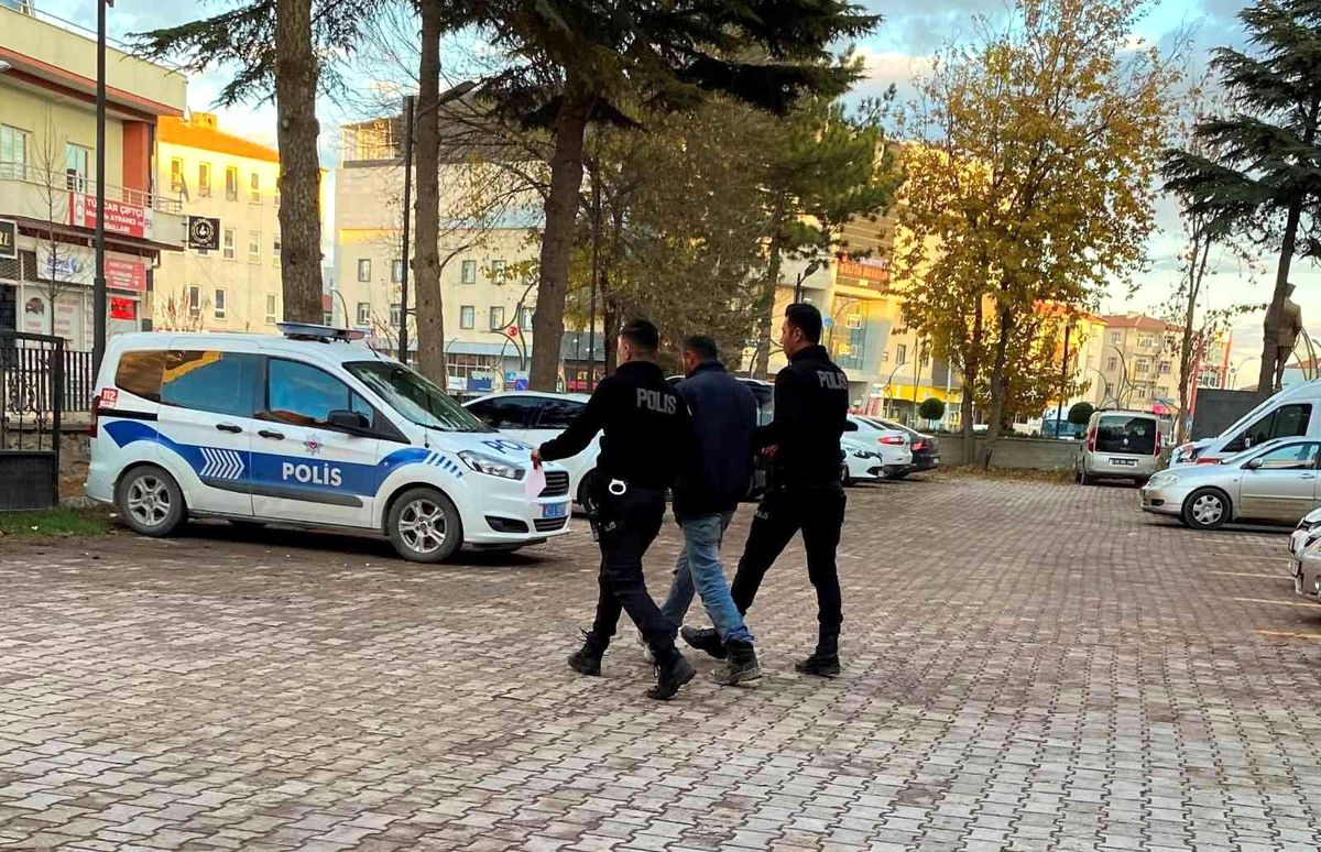 Konya\'da evden televizyon çalan hırsız tutuklandı
