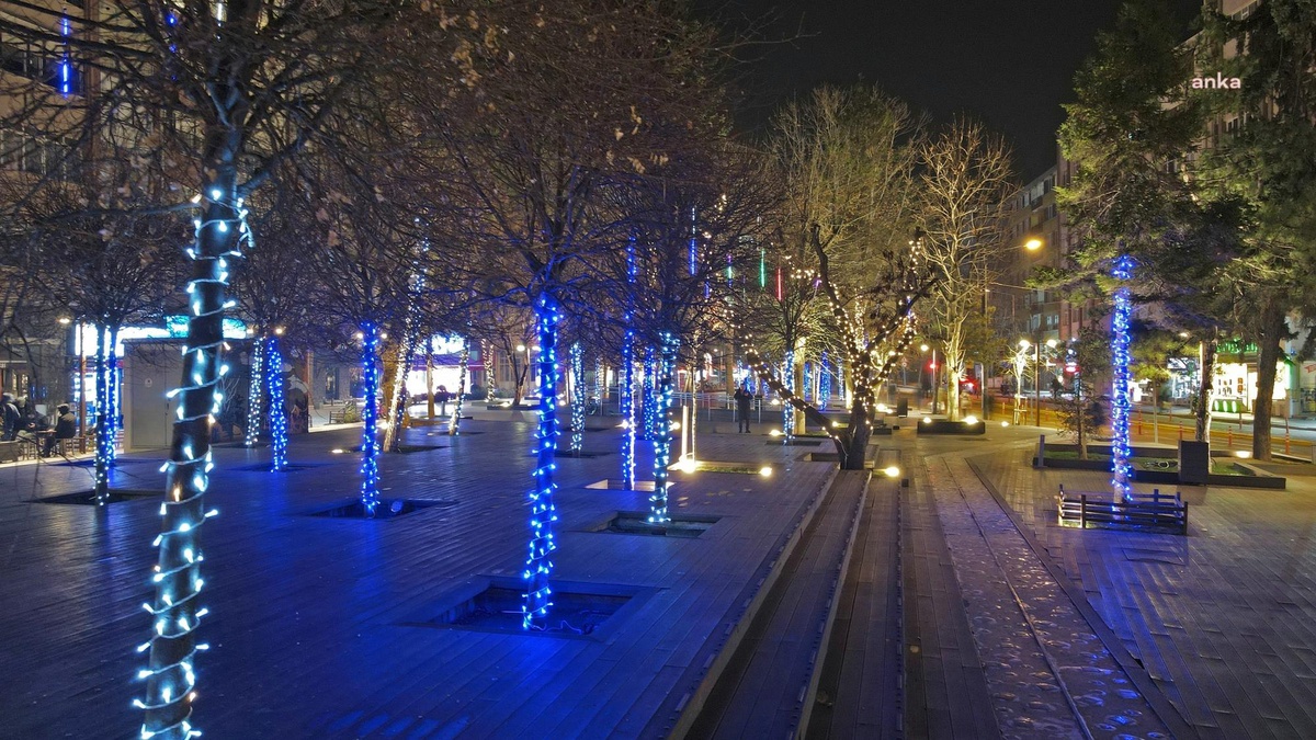 Odunpazarı Belediyesi Hamamyolu\'nu Işıklandırdı