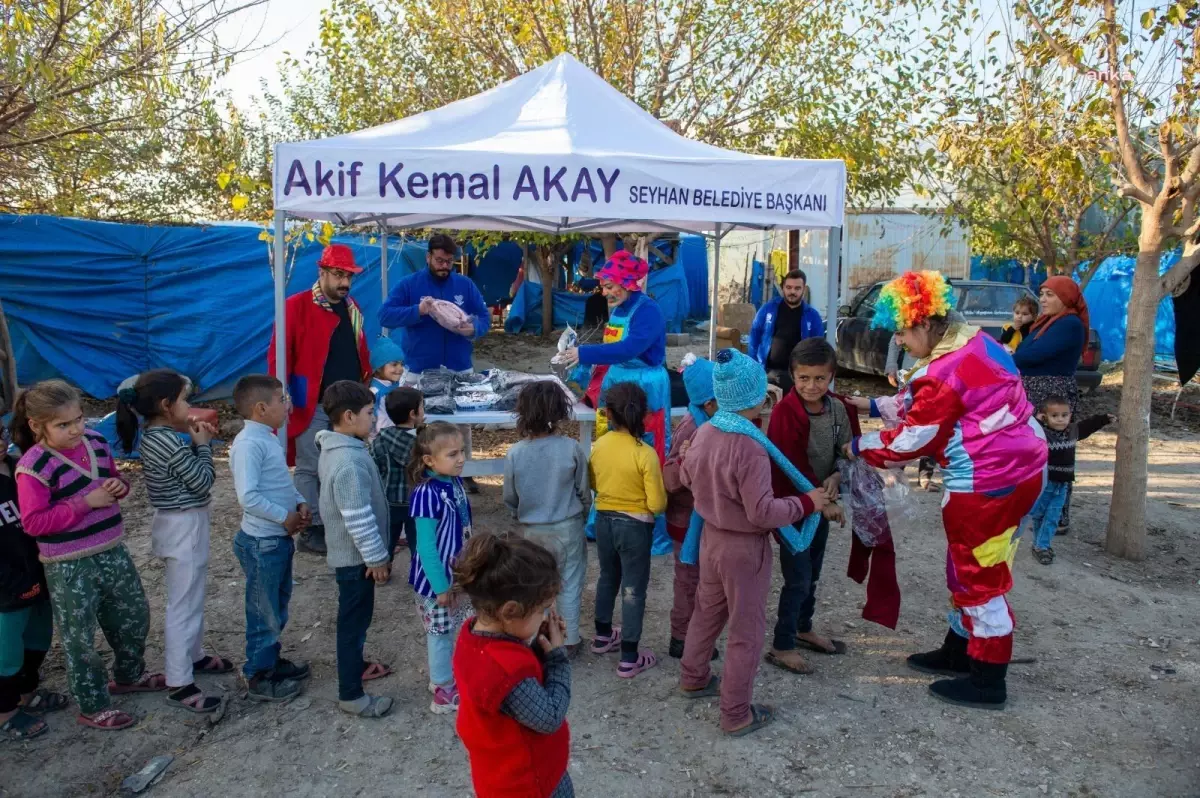 SEYHAN\'DAN MEVSİMLİK TARIM İŞÇİSİLERİNE GİYİM VE SOBA DESTEĞİ