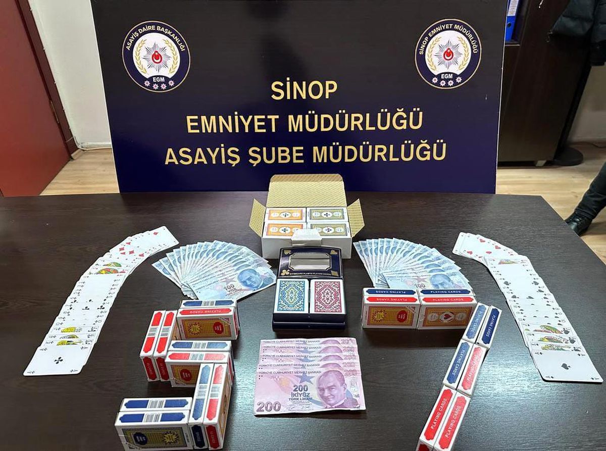 Sinop\'ta kumar oynatılan mekana baskın