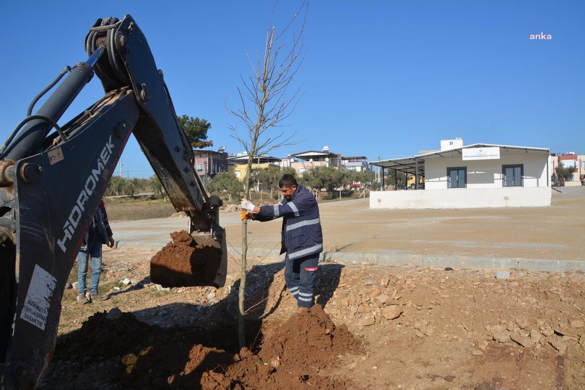 Torbalı Belediyesi Peyzaj Çalışmalarına Devam Ediyor
