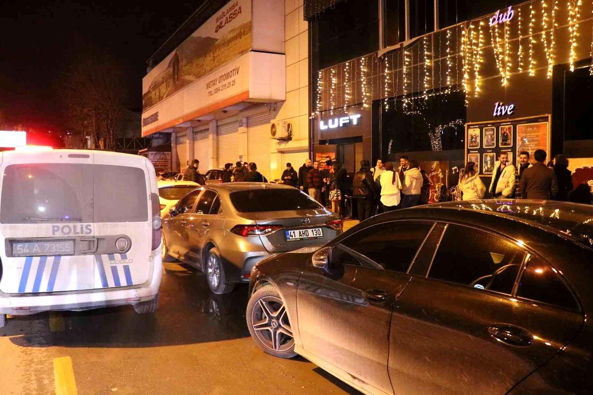 Yılbaşında Sakarya\'da kuş uçmayacak: 2 bin 5 polis sahada