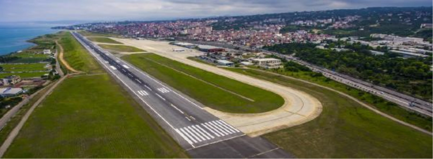 YOLCULARA \'YANAN UÇAK\' FOTOĞRAFI ATILAN UÇAKTA, TAHLİYE ANONSU KAMERADA