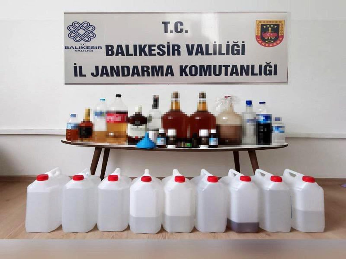 Balıkesir\'de yıl başı öncesi sahte içki operasyonu
