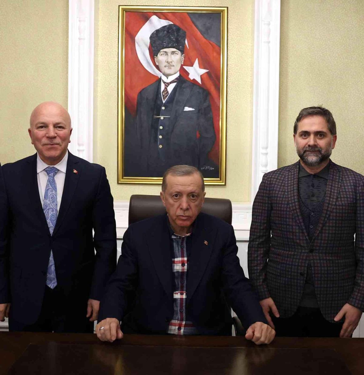 Başkan Sekmen ve Başkan Uçar 2022\'nin en başarılı başkanları seçildi