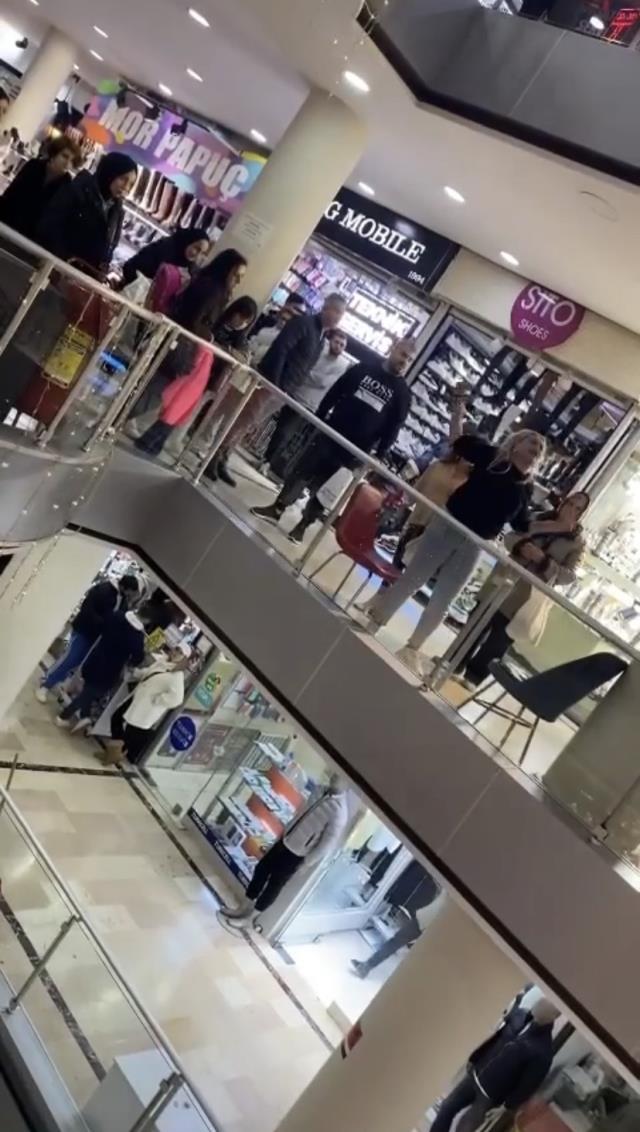 Beşiktaş'ta pasajda sinir krizi geçiren kadın ortalığı birbirine kattı