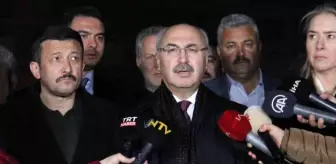 İzmir Valisi Yavuz Selim Köşger: 'Şuan 4 vefat eden vatandaşımızın olduğu kesin'