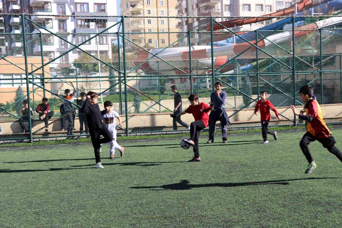 Karaköprü\'de geleceğin sporcuları yetişiyor