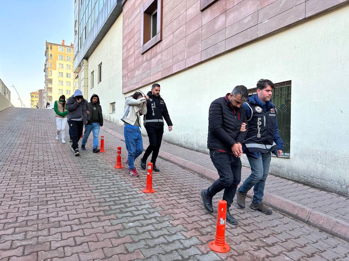 Sahte para operasyonunda 3 tutuklama