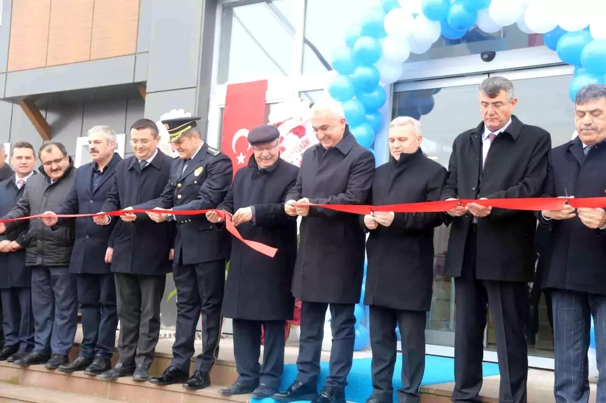 Şehit Şerife Özden Kalmış\'ın isminin yaşatılacağı polis merkezi dualarla açıldı