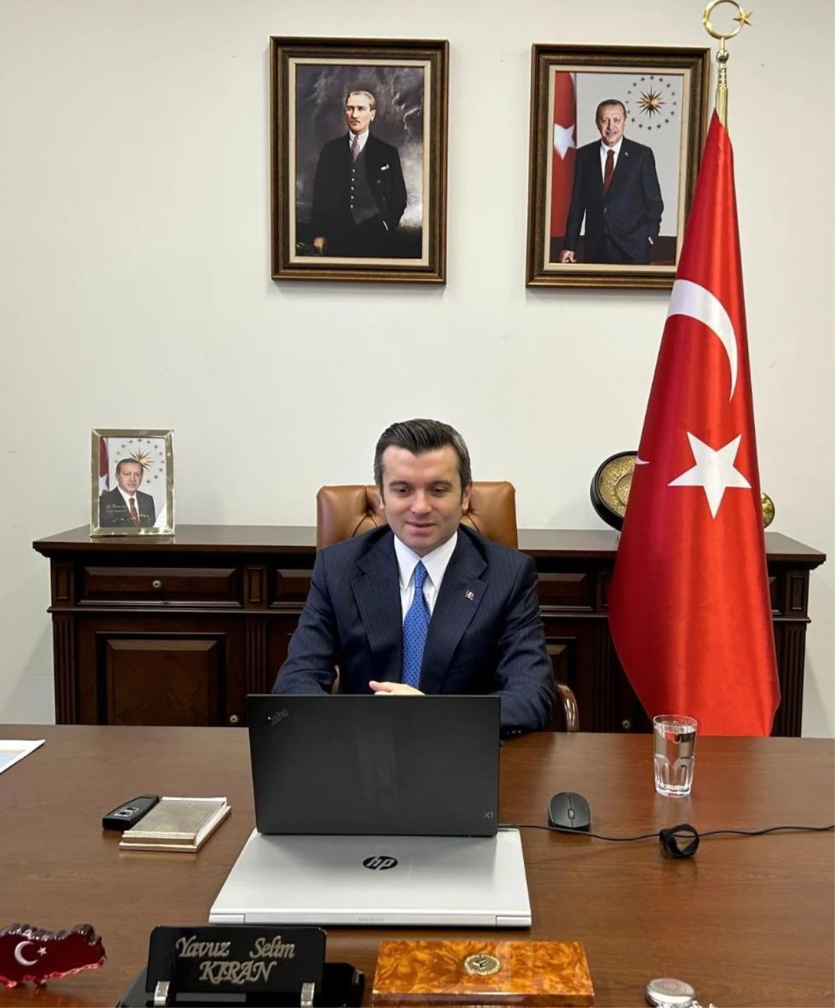 Türkiye\'nin Zagreb Büyükelçisi Kıran, AA\'nın "Yılın Fotoğrafları" oylamasına katıldı