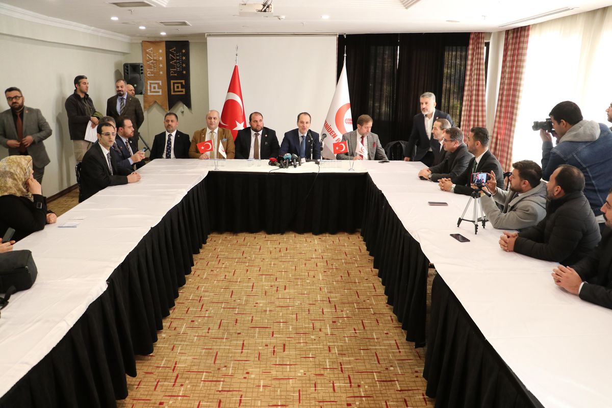 Yeniden Refah Partisi Genel Başkanı Erbakan Diyarbakır\'da konuştu Açıklaması