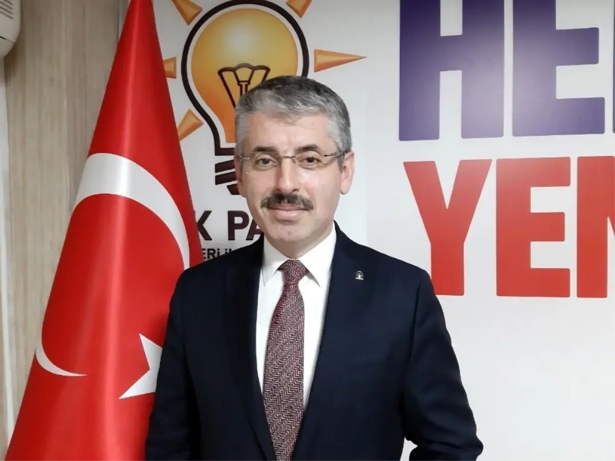 Başkan Çopuroğlu: "Yeni yılın tüm insanlığa sağlık, huzur ve mutluluk getirmesini dilerim"