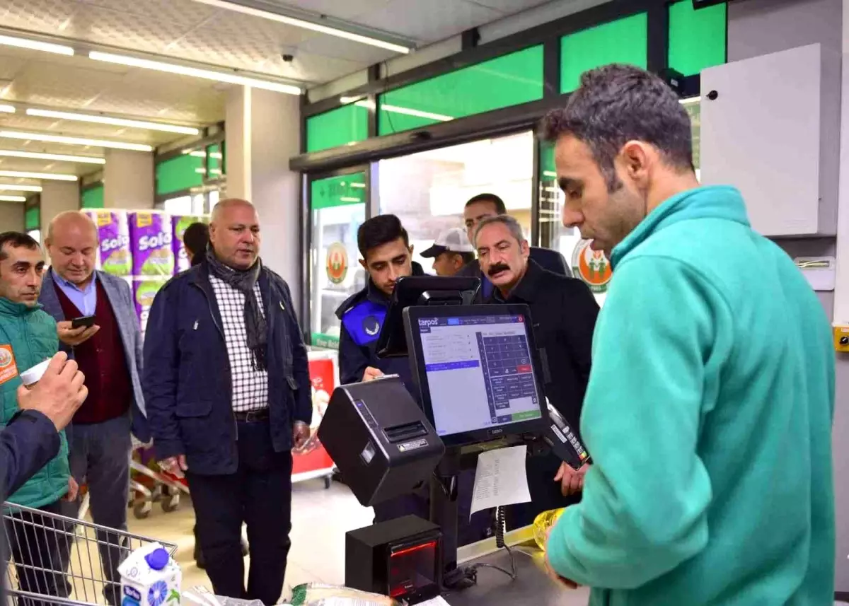 Belediye başkanından zincir marketlere denetim