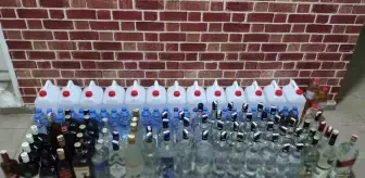 Beyoğlu'nda bir evde sahte alkol satan zanlı yakalandı