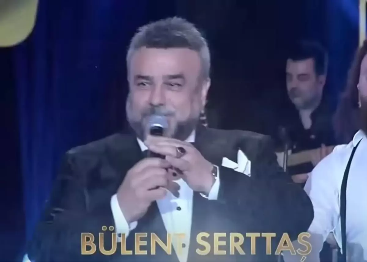 Bülent Serttaş kimdir? 2023 Şarkılar Bizi Söyler Yılbaşı Bülent Serttaş kaç yaşında, nereli?