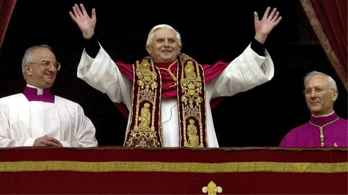 600 yıl sonra istifa ederek tarihe geçmişti! Eski Papa 16. Benedict, 95 yaşında hayatını kaybetti