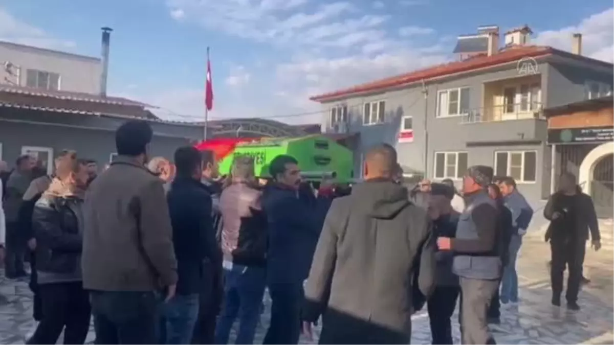 Restorandaki patlamada ölen 5 kişi son yolculuklarına uğurlandı (2)