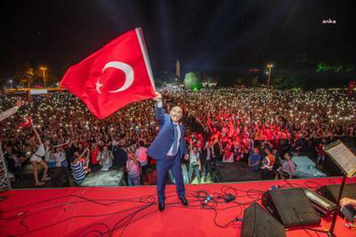 Tunç Soyer: "Savaş Meydanlarında Kazanılan Bağımsızlığımızı, Yokluklar İçinde Kurulan Cumhuriyet\'imizi Demokrasiyle Büyüteceğiz"