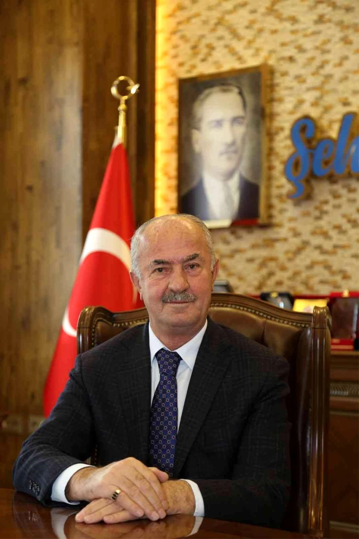 Tuşba Belediye Başkanı Salih Akman\'ın yeni yıl mesajı