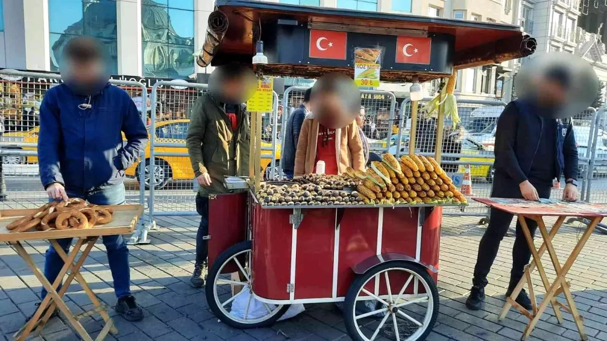 Yılbaşı Gecesi Taksim\'de \'Simitçi\' Polisler güvenliği sağlayacak