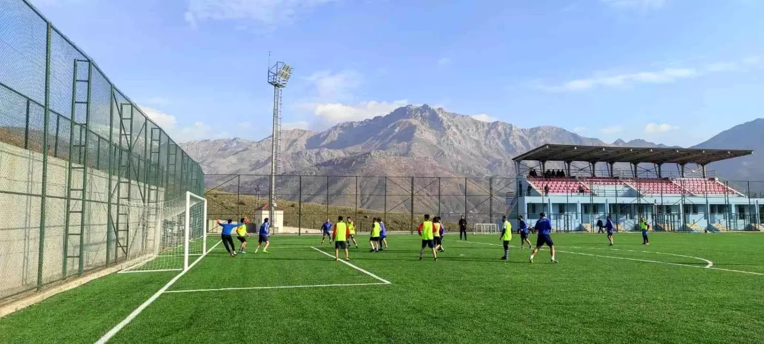 Yıllarca terörle anılan ilçenin futbol takımı 20 yıl sonra futbol sahasına kavuştu