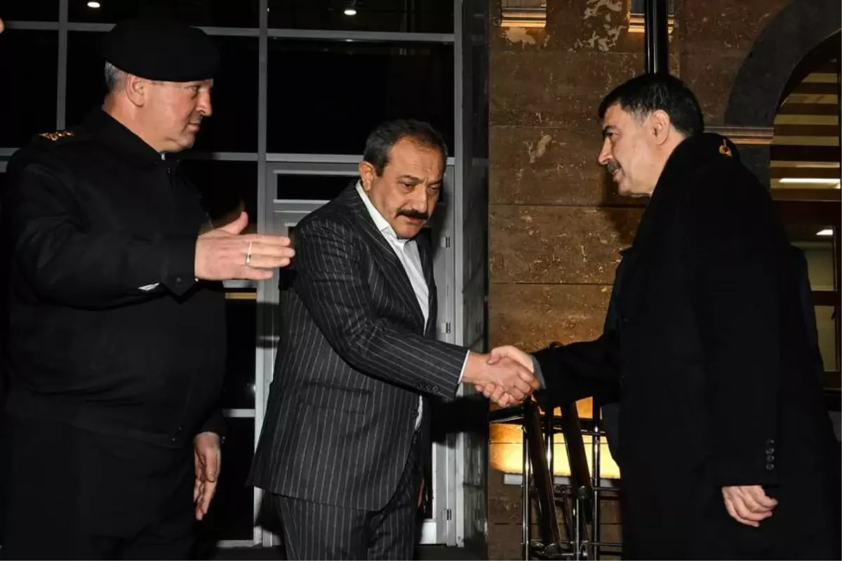 Ankara Valisi Şahin\'den polis ve jandarma personeline yeni yıl ziyareti Açıklaması