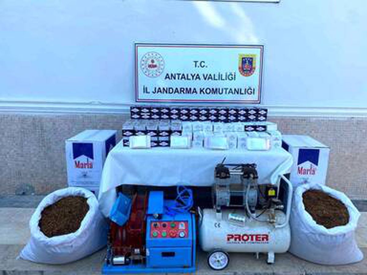 Antalya\'da jandarmadan kaçak tütün operasyonu