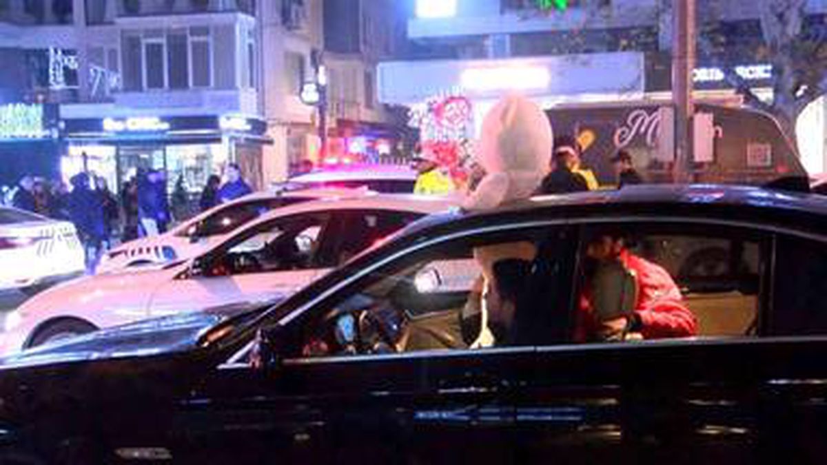 Bağdat Caddesi\'nde yılbaşı coşkusu