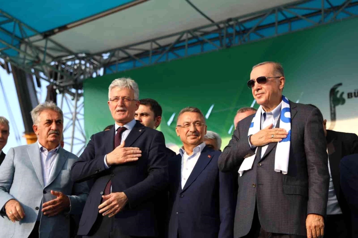 Başkan Ellibeş: "AK Parti\'nin icraatlarına 24 saat bile yetmedi"