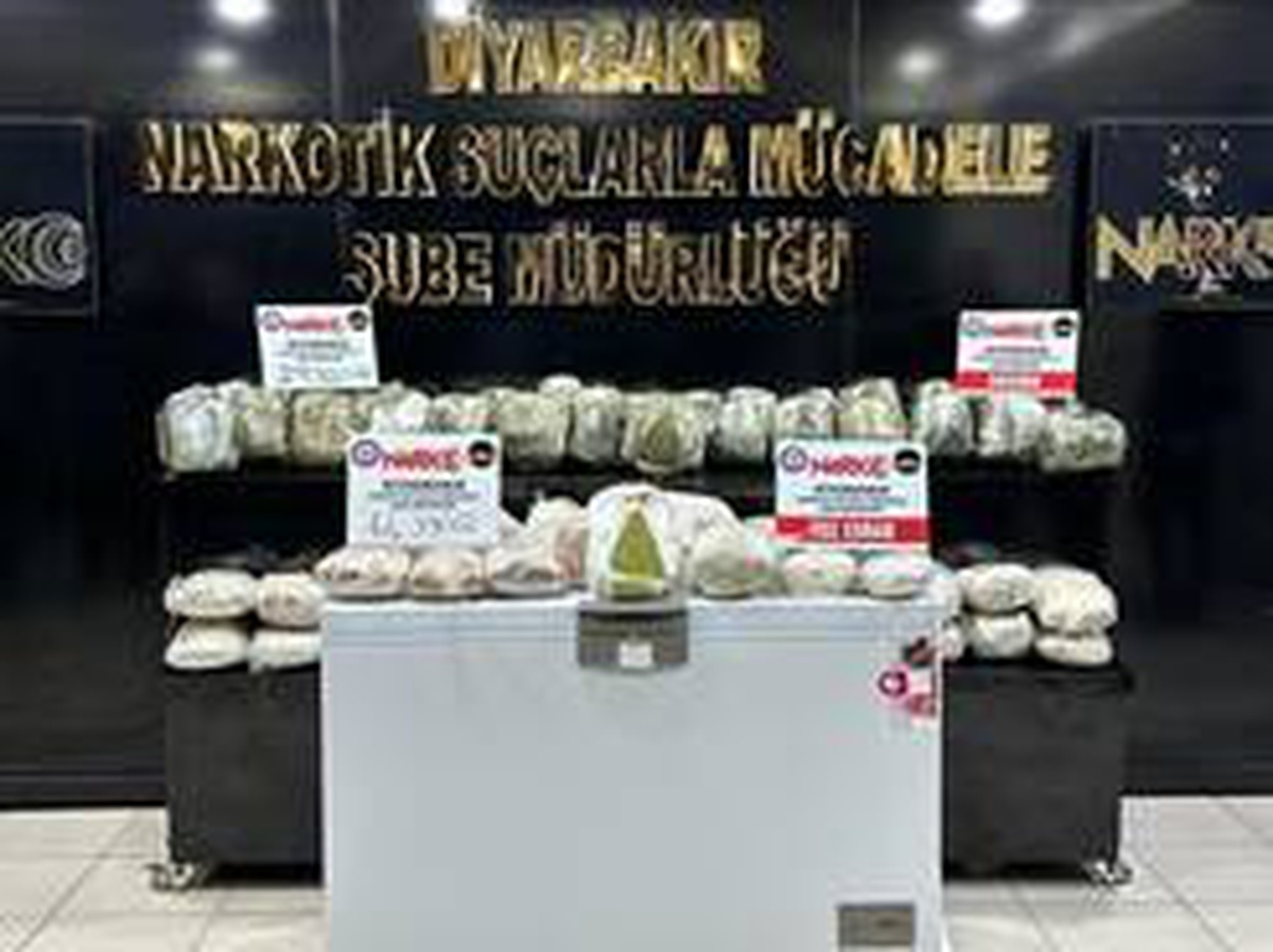 Diyarbakır\'da 2022 yılında tonlarca uyuşturucu ele geçirildi: 980 kişi tutuklandı
