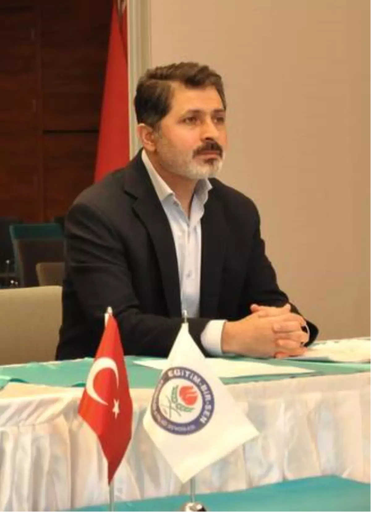 Eğitim-Bir-Sen\'de Şükrü Kolukısa genel başkanlık için adaylığını açıkladı Açıklaması