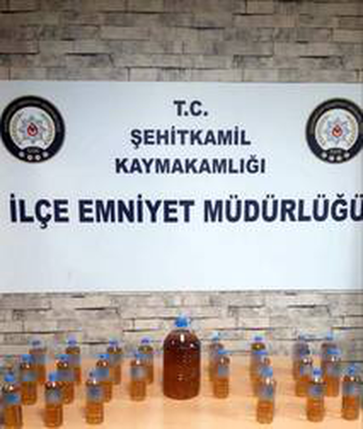 Gaziantep\'te 16 litre sahte alkol ele geçirildi