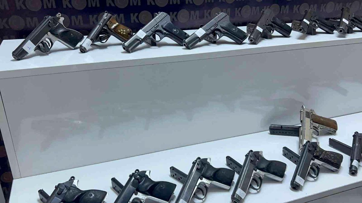 Hatay\'da 30 ruhsatsız tabanca ele geçirildi