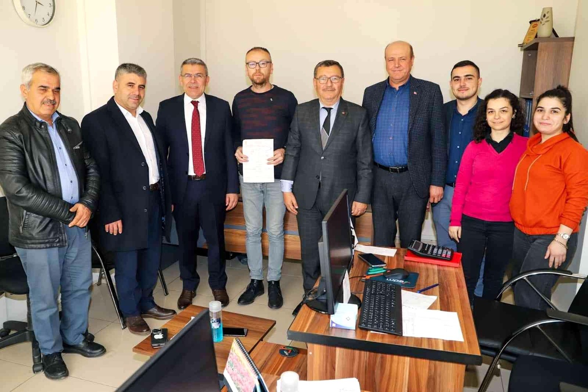 Köşk\'te AK Parti\'ye 2022\'nin son ayında 180 katılım oldu