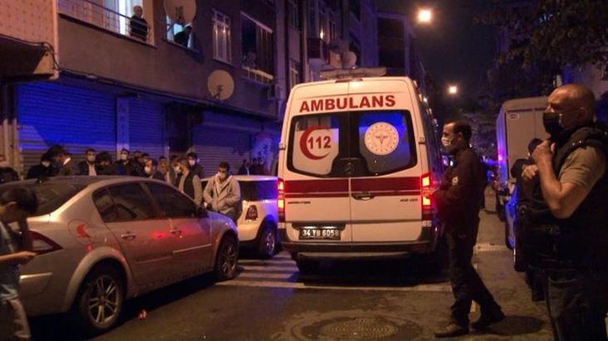 Yemek yaparken elbiseleri tutuşan yaşlı kadın yanarak can verdi