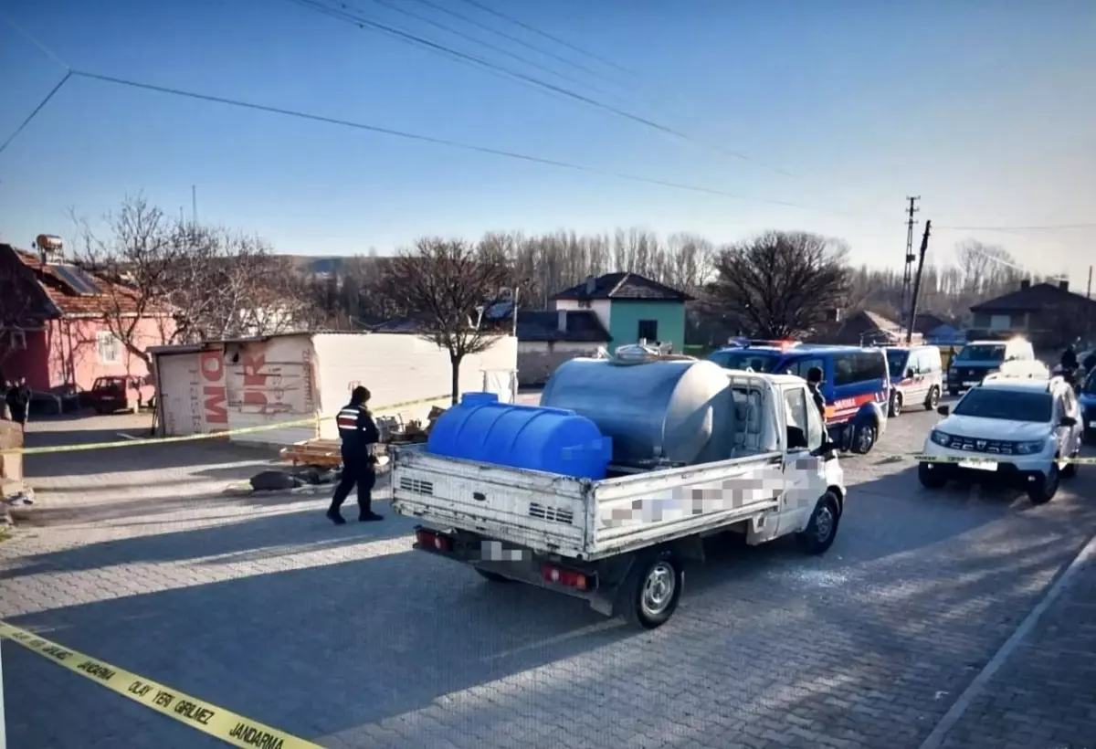 Yozgat'ta bir kişi kamyonette ölü bulundu