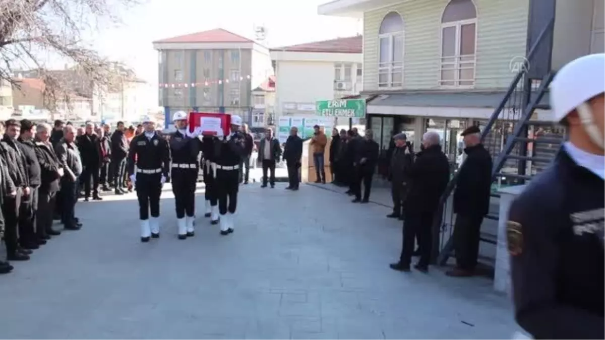 Afyonkarahisar\'da yaşamını yitiren polis memuru için tören düzenlendi